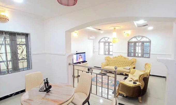 Obazu House | 2-BEDROOM for short/Longer stays. Whole building
