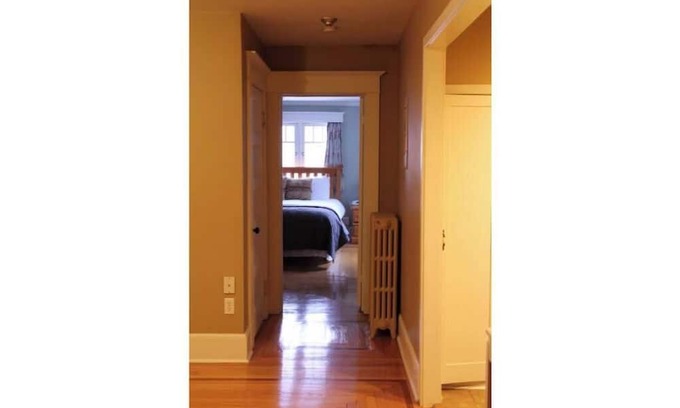 Waterford Valley Apartment | Leaside Executive One-Bedroom Standard Apartment