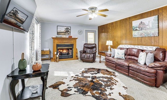 Soddy-Daisy House | Families Welcome! Home w/Fire Pit in Soddy-Daisy