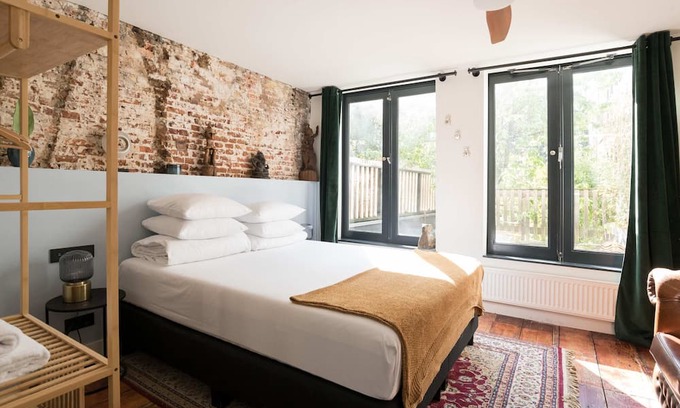 Grachtengordel-West Apartment | Twenty Five Garden (Room 2)