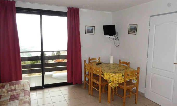 Reallon Apartment | Gardette Residence - Apartment 2 for 6 people close to Place in Réallon