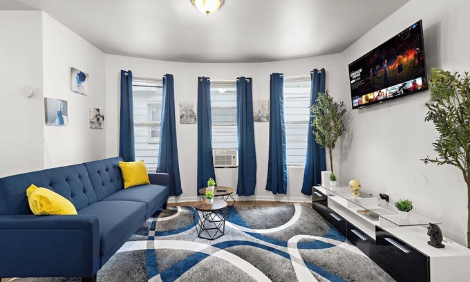Weequahic Condo | Fun Family getaway - NYC & NWK w/free parking