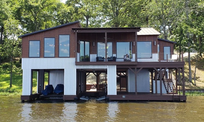 Tyler Boat Rental | Incredible boathouse built on top of the beautiful Lake Tyler!