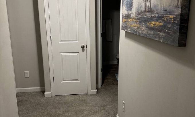 Union City House | Welcome To Your Home Away From Home ! Hosted by The Maeberrys! Metro Atlanta