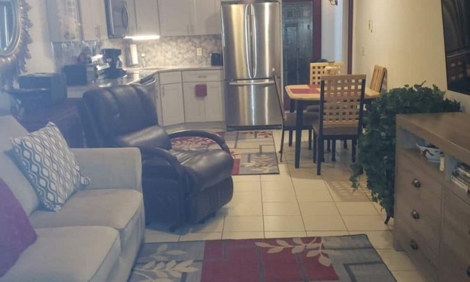 Hunter Ski Chalet | 3-bedroom Chalet 1 mile to Ski Slope + Music Festivals