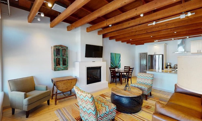 Downtown Santa Fe House | Chama Casita: Downtown Railyard District, short walk to Plaza