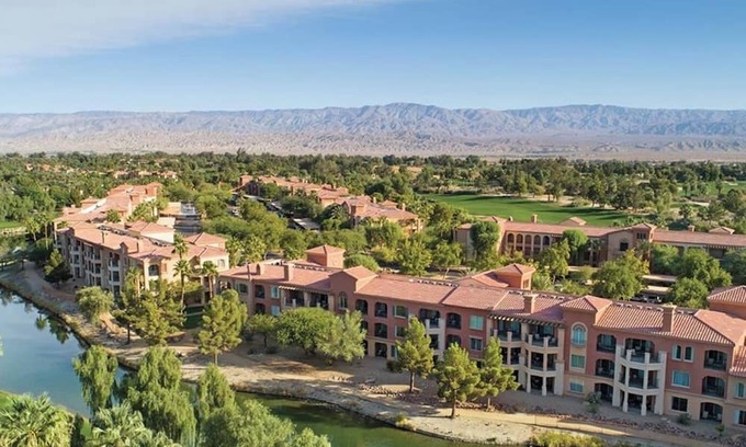 Palm Desert Condo | 2-bedroom condo in marvelous Palm Desert with AC, WiFi, fitness room