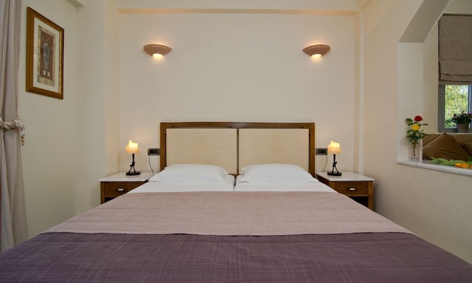 Longos Apartment | Charming 1-bedroom apartment in delightful Loggos with AC, WiFi