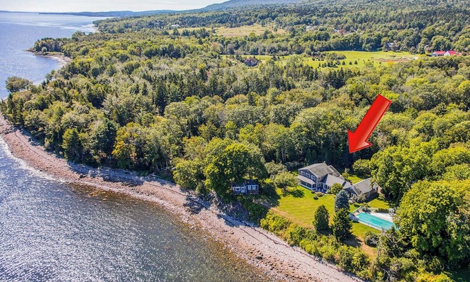 Lincolnville House | PENOBSCOT VIEW - Town of Lincolnville