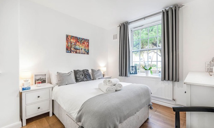 Bishop's Apartment | Central Gem in Waterloo, London