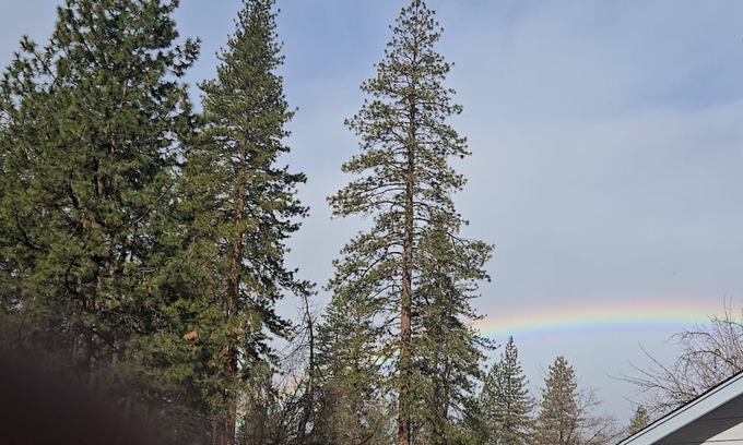 Burney Apartment | Modern 2bedroom apartment with AC,WiFi in peaceful Burney 1.5 bath beds upstairs