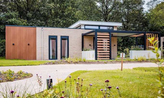 Voorthuizen House | Nature & Comfort in Voorthuizen