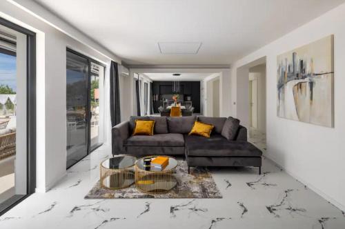 Kastel Gomilica House | Villa Catherine