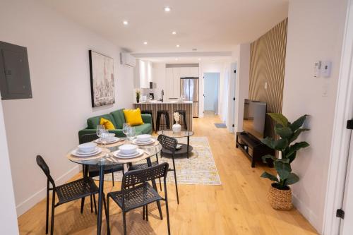 Sainte-Marie Apartment | Amazing 3BR Downtown 2min to METRO