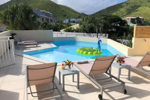 Cul de Sac House | Beautiful suite S12B pool next to Pinel Island