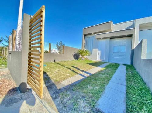 Capao da Canoa House | CASA DUAS QUADRAS DO MAR